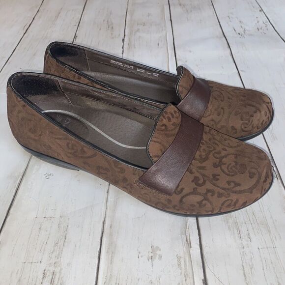 Dansko Oksana Women's Loafers Brown Leather Floral Embossed 38 US 8 - Picture 3 of 6
